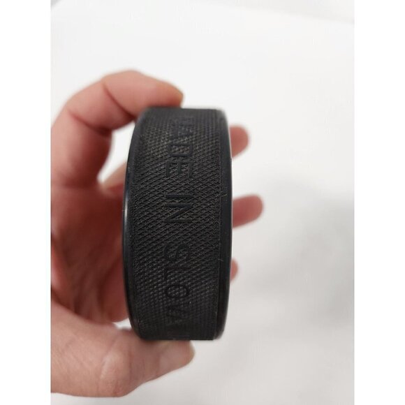 VTG Vancouver Canucks NHL Hockey Official Puck Skate Logo Czechoslovakia Canada - Picture 3 of 5